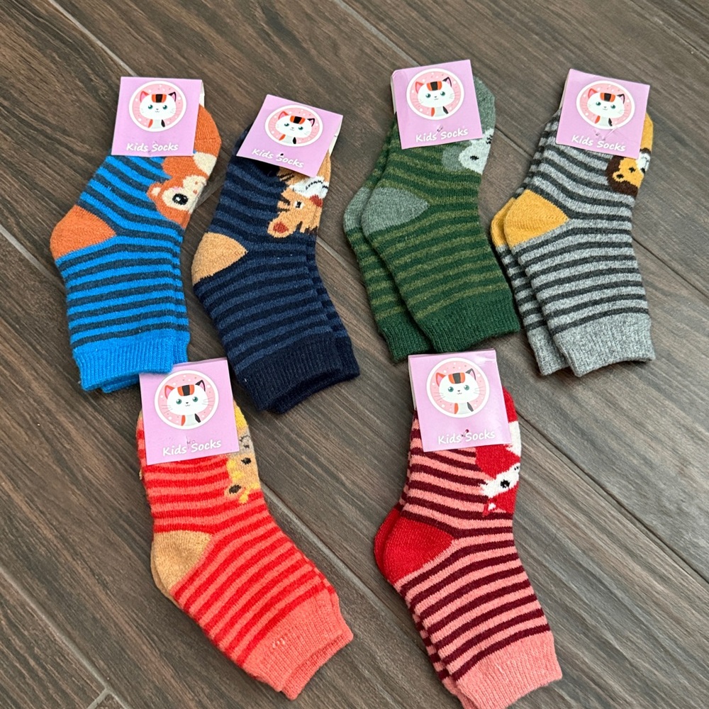 NWT Kids Wool Socks (6 pack) - Picture 2 of 6